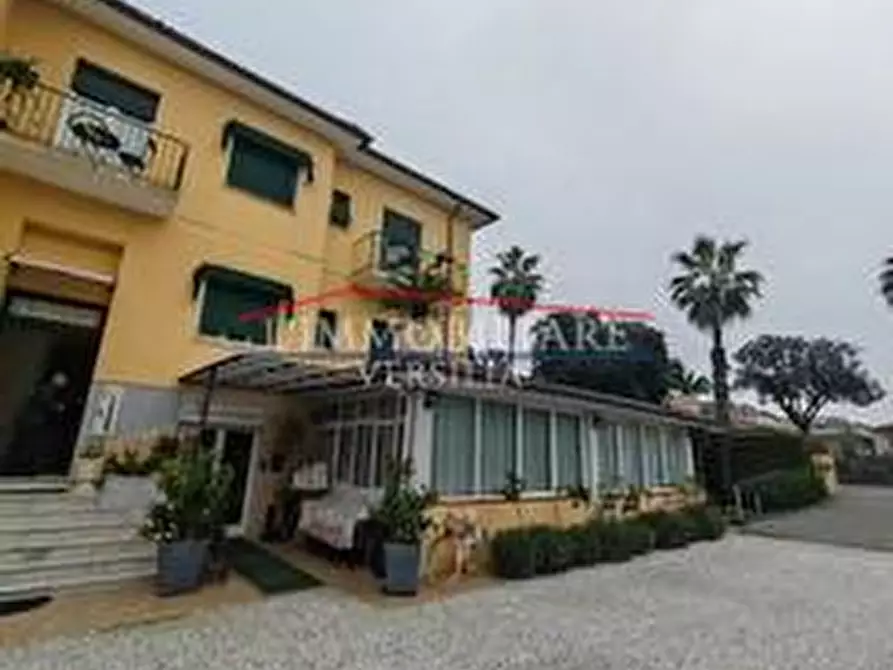 Immagine 1 di Albergo/B&B/Residence in vendita  a Massa