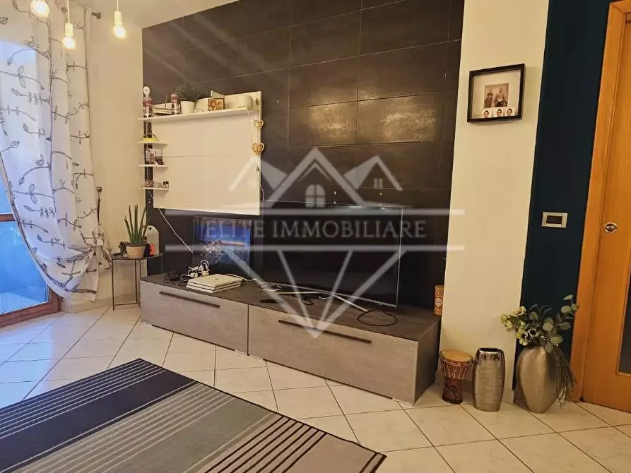 Immagine 11 di Appartamento in vendita  a Carrara