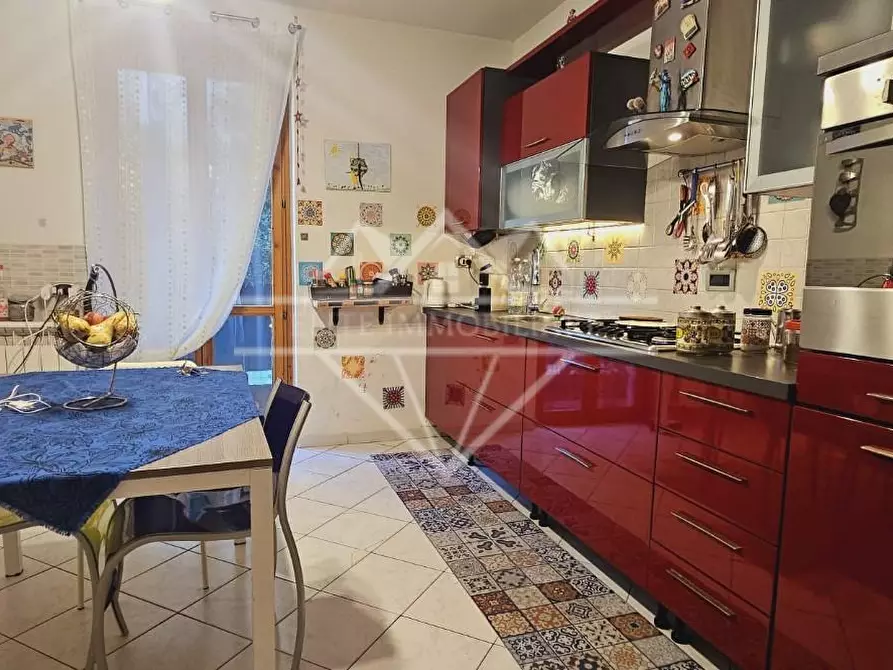 Immagine 15 di Appartamento in vendita  a Carrara