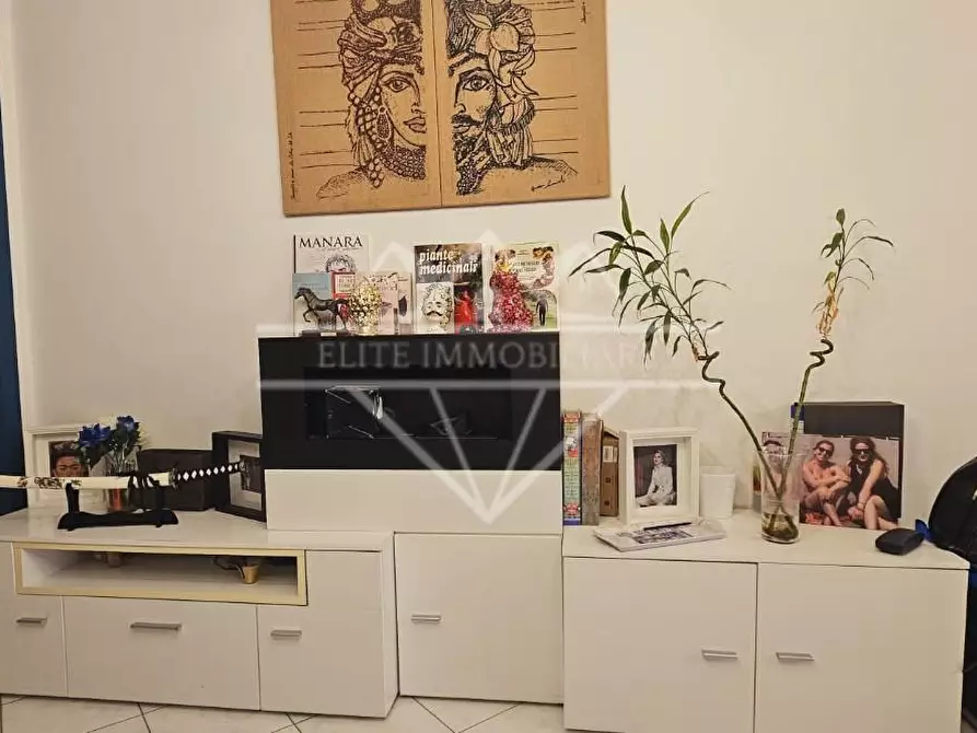 Immagine 10 di Appartamento in vendita  a Carrara