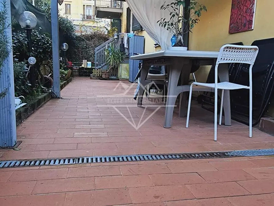 Immagine 2 di Appartamento in vendita  a Carrara