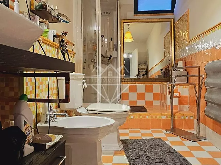 Immagine 28 di Appartamento in vendita  a Carrara