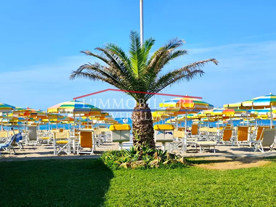 Immagine 36 di Appartamento in vendita  a Carrara