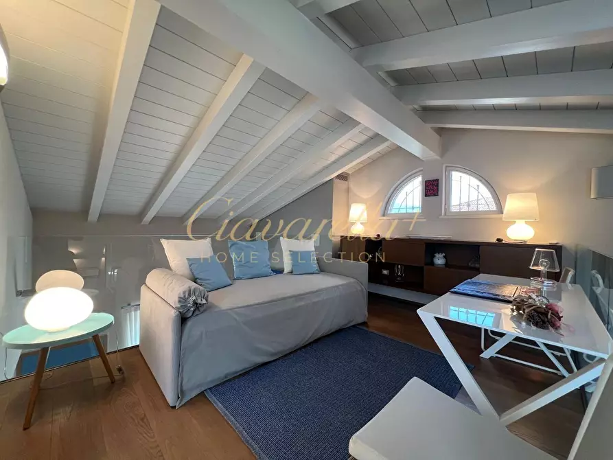 Immagine 21 di Appartamento in affitto  a Forte Dei Marmi