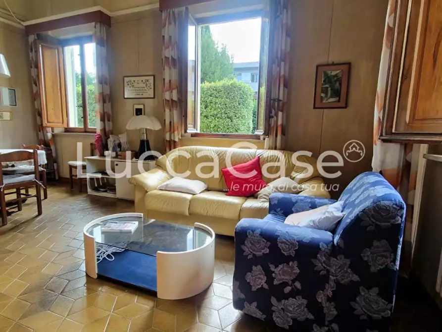 Immagine 10 di Villa in vendita  a Porcari