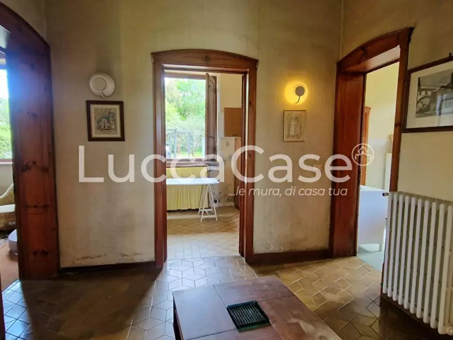 Immagine 19 di Villa in vendita  a Porcari