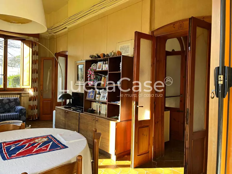 Immagine 8 di Villa in vendita  a Porcari