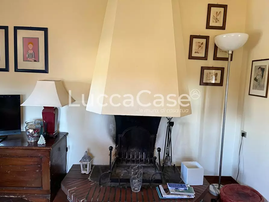 Immagine 19 di Villa in vendita  a Porcari