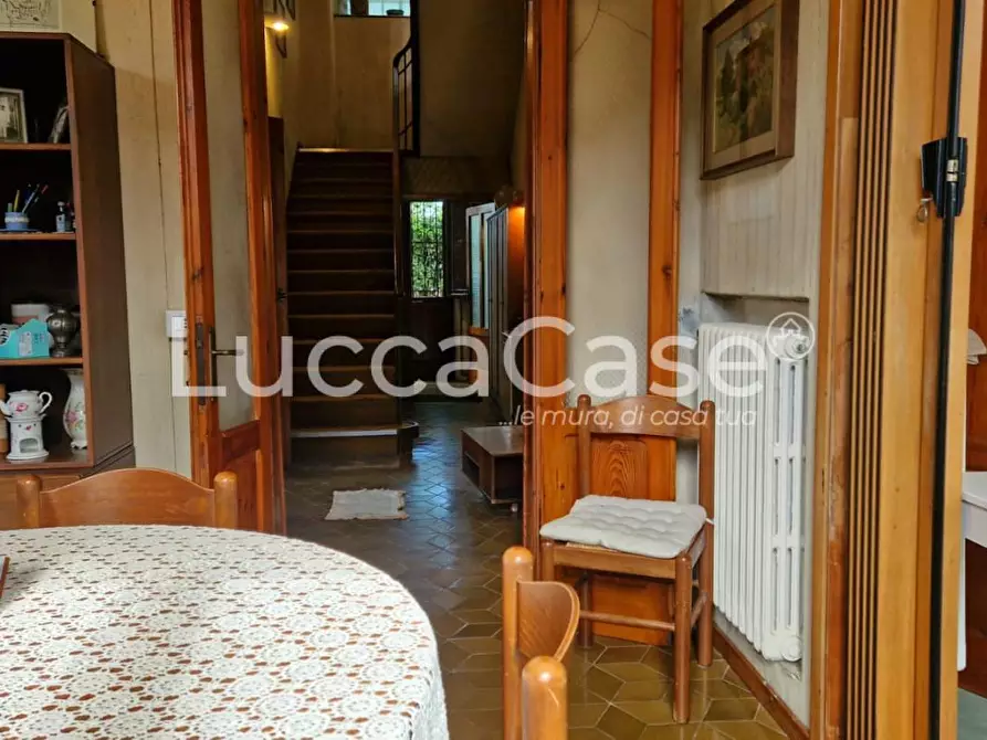 Immagine 8 di Villa in vendita  a Porcari