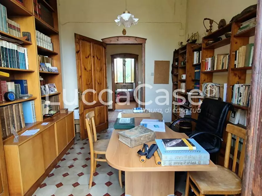 Immagine 27 di Villa in vendita  a Porcari