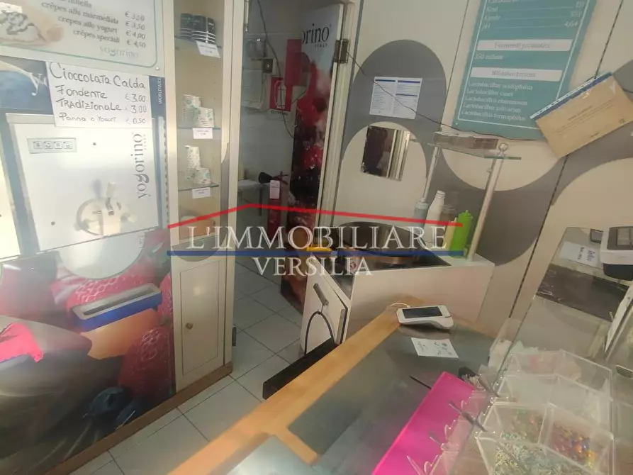 Immagine 5 di Attività commerciale in vendita  a Massa