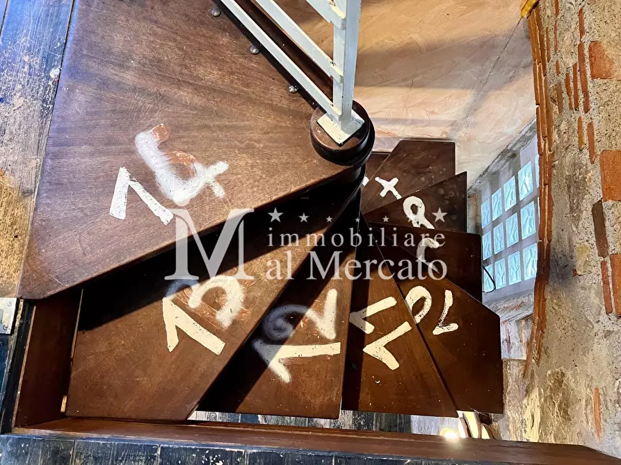 Immagine 45 di Villetta a schiera in vendita  a Viareggio