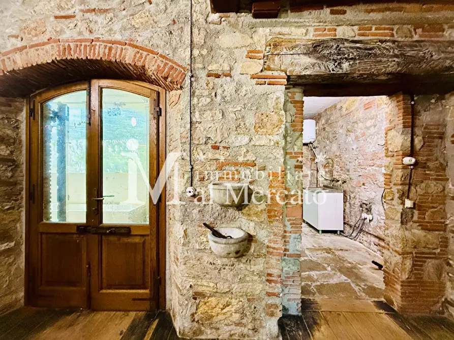Immagine 25 di Villetta a schiera in vendita  a Viareggio