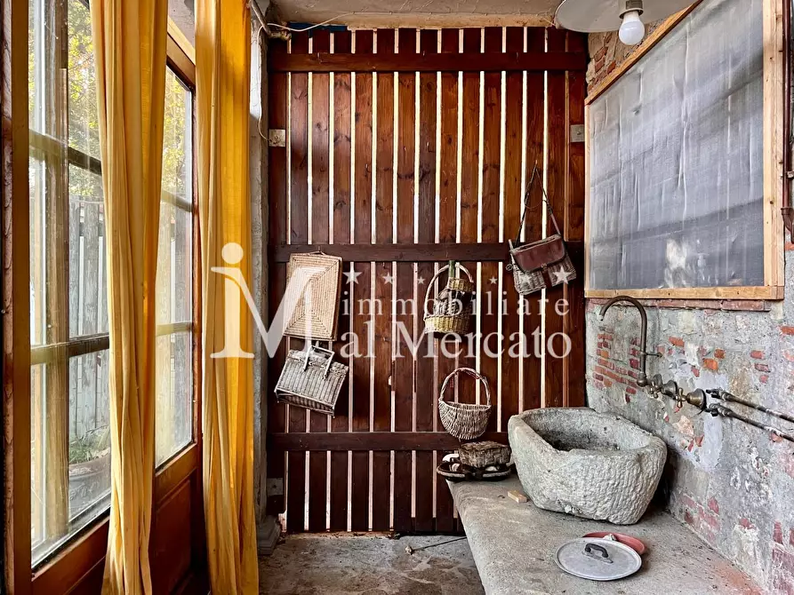 Immagine 40 di Villetta a schiera in vendita  a Viareggio