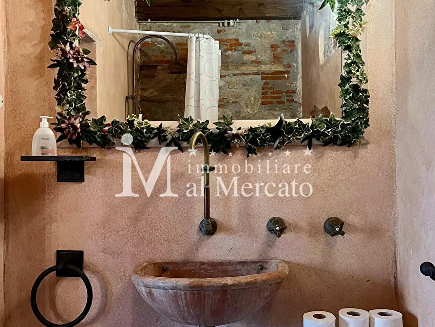 Immagine 62 di Villetta a schiera in vendita  a Viareggio