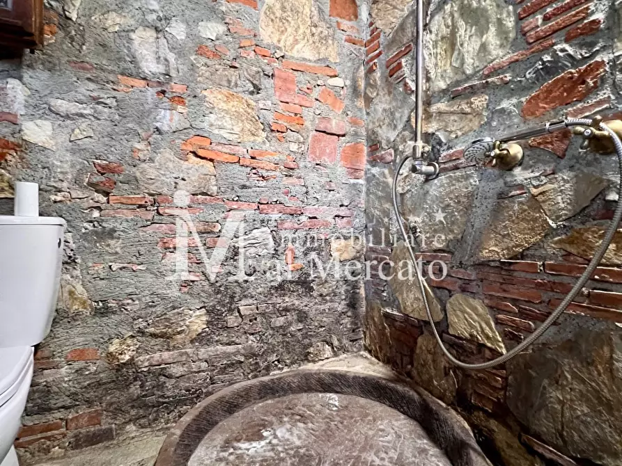 Immagine 17 di Villetta a schiera in vendita  a Viareggio