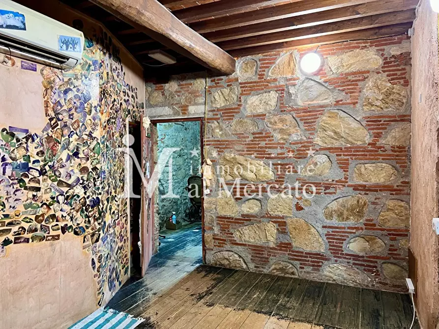 Immagine 25 di Villetta a schiera in vendita  a Viareggio