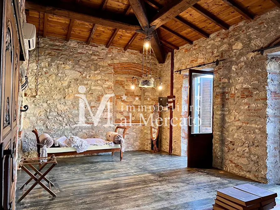 Immagine 48 di Villetta a schiera in vendita  a Viareggio