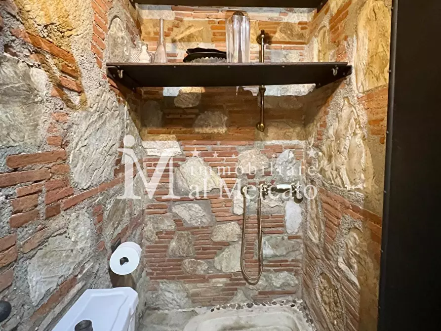 Immagine 16 di Villetta a schiera in vendita  a Viareggio