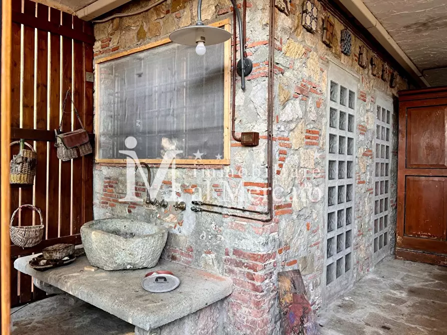 Immagine 44 di Villetta a schiera in vendita  a Viareggio