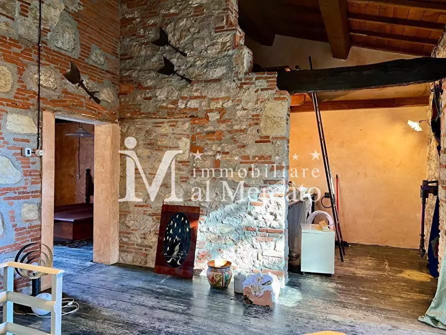 Immagine 47 di Villetta a schiera in vendita  a Viareggio