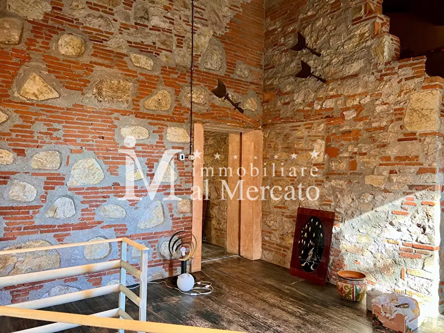 Immagine 63 di Villetta a schiera in vendita  a Viareggio