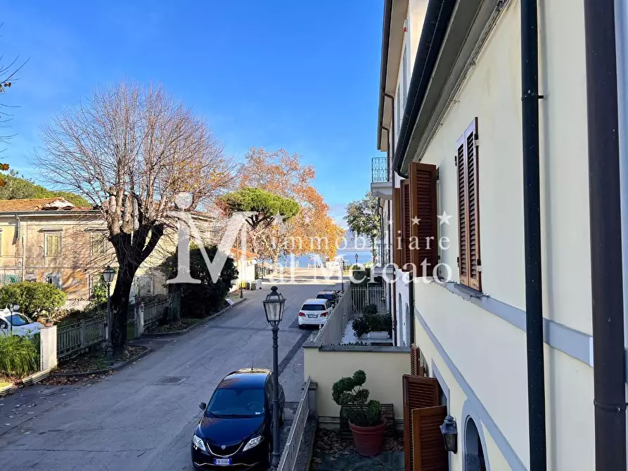 Immagine 7 di Villetta a schiera in vendita  a Viareggio