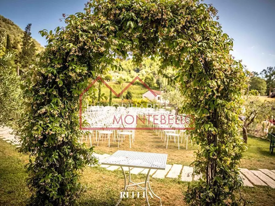 Immagine 15 di Rustico / casale in vendita  a Camaiore