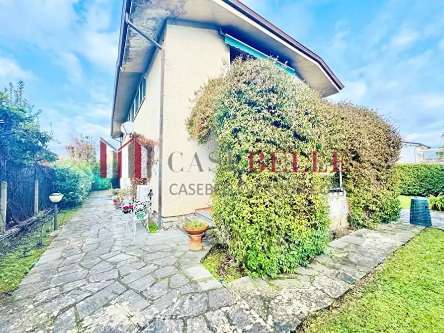 Immagine 1 di Casa bifamiliare in affitto  a Forte Dei Marmi