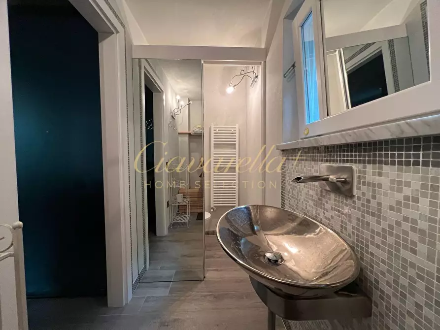 Immagine 33 di Villa in vendita  a Forte Dei Marmi