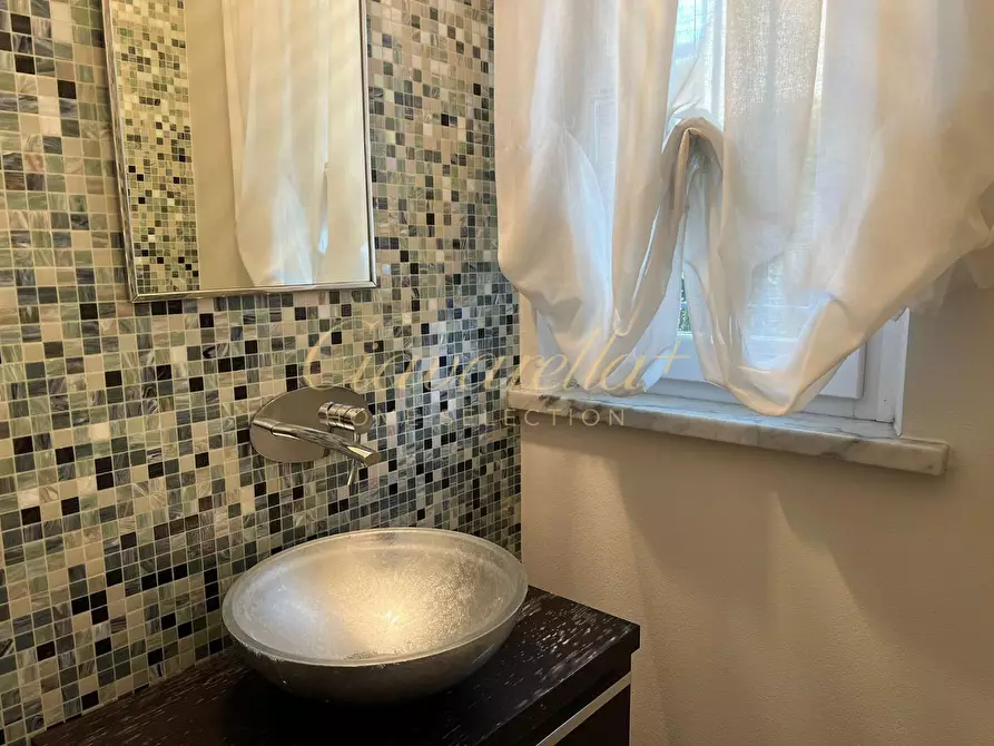 Immagine 44 di Villa in vendita  a Forte Dei Marmi