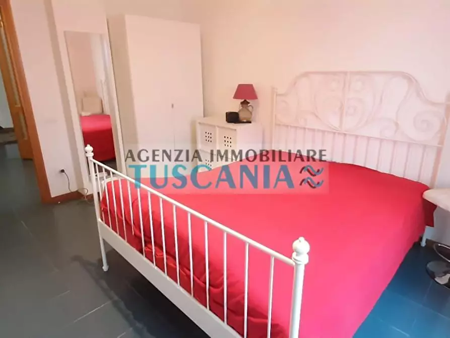 Immagine 12 di Appartamento in vendita  a Cecina