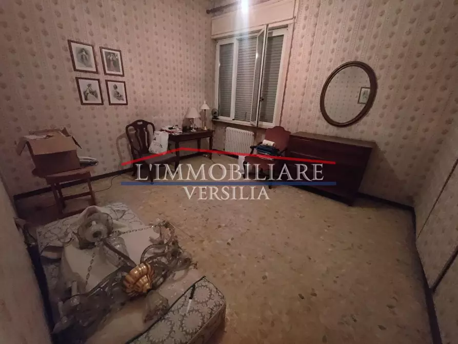 Immagine 10 di Appartamento in vendita  a Massa