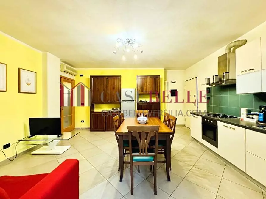 Immagine 6 di Appartamento in affitto  a Camaiore