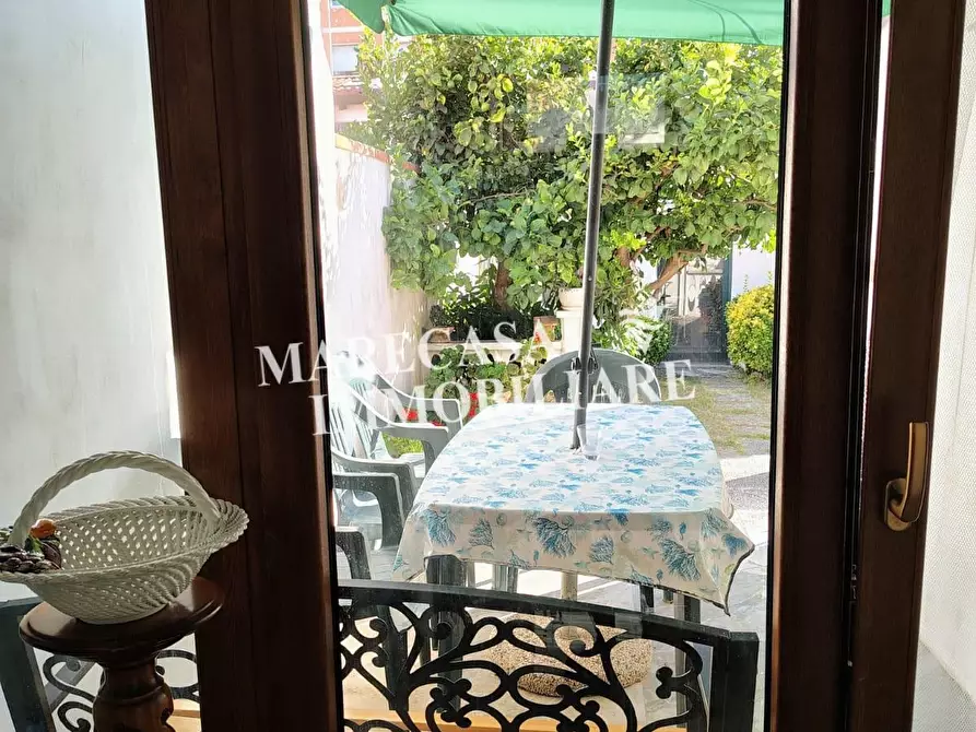 Immagine 18 di Appartamento in vendita  a Carrara