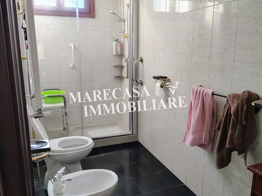 Immagine 14 di Appartamento in vendita  a Carrara