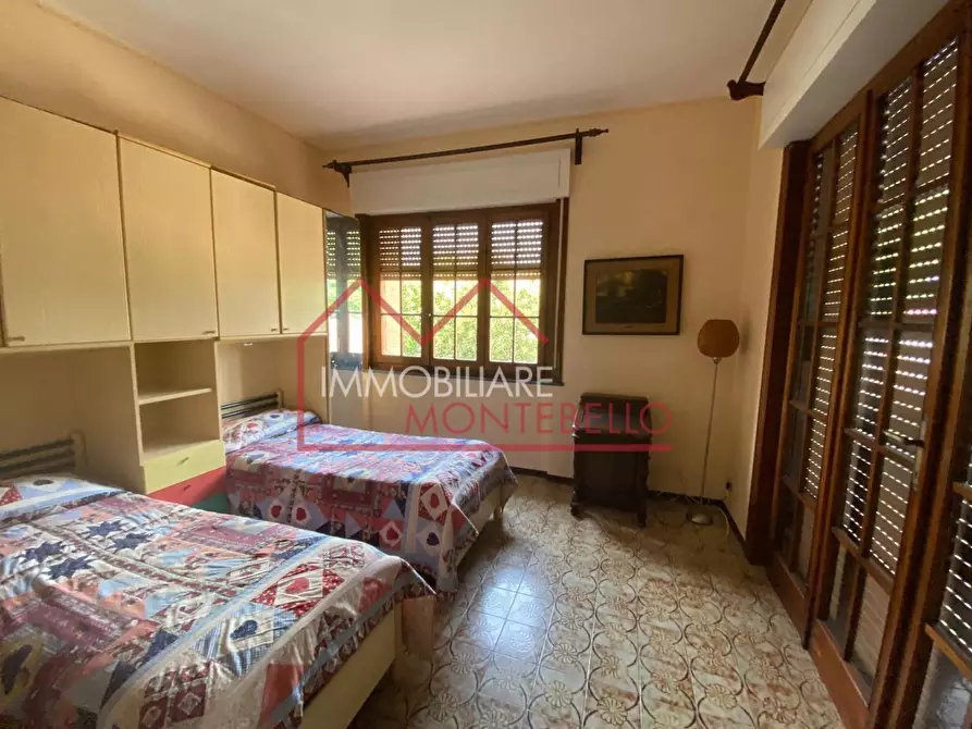 Immagine 24 di Villa in vendita  a Camaiore