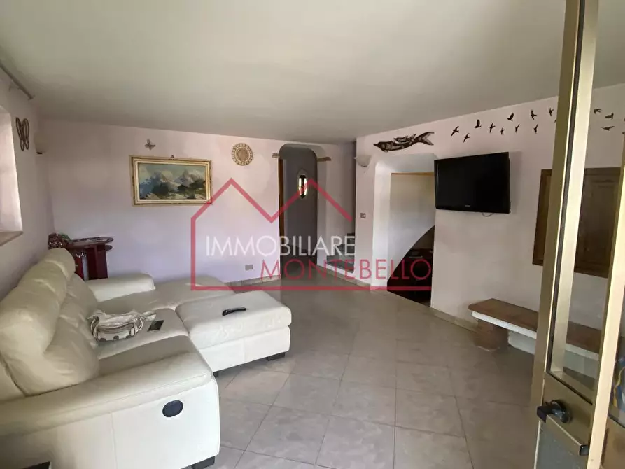 Immagine 34 di Villa in vendita  a Camaiore