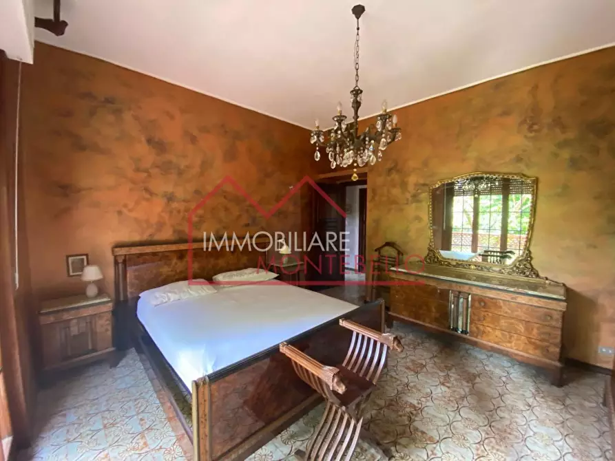 Immagine 23 di Villa in vendita  a Camaiore