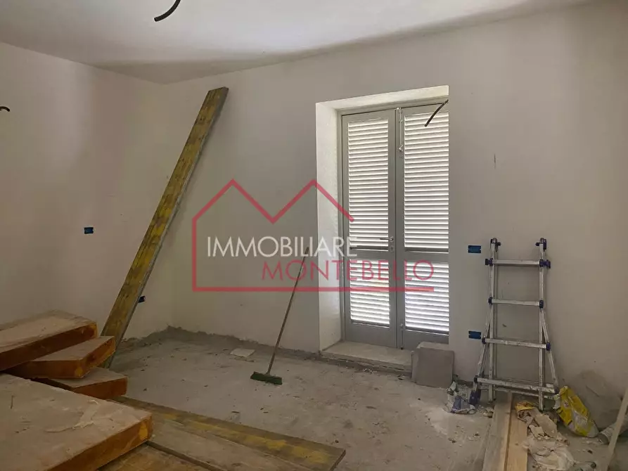 Immagine 14 di Villa in vendita  a Camaiore