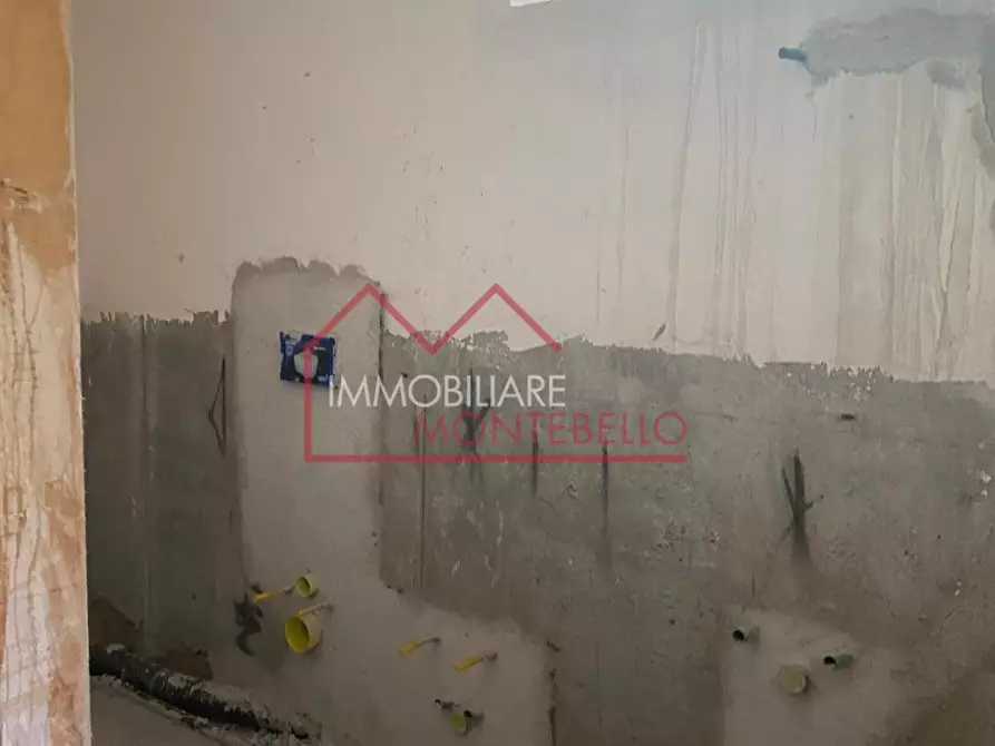 Immagine 21 di Villa in vendita  a Camaiore