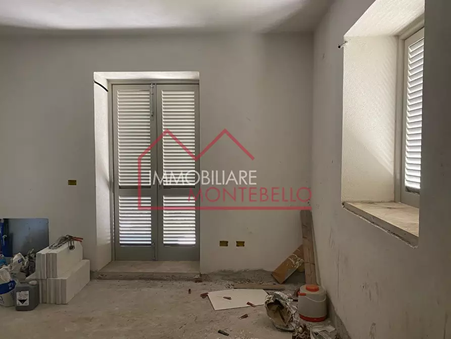 Immagine 13 di Villa in vendita  a Camaiore