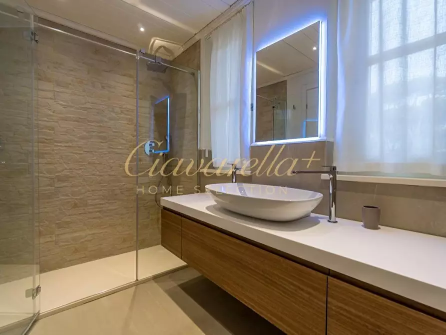 Immagine 40 di Villa in affitto  a Forte Dei Marmi