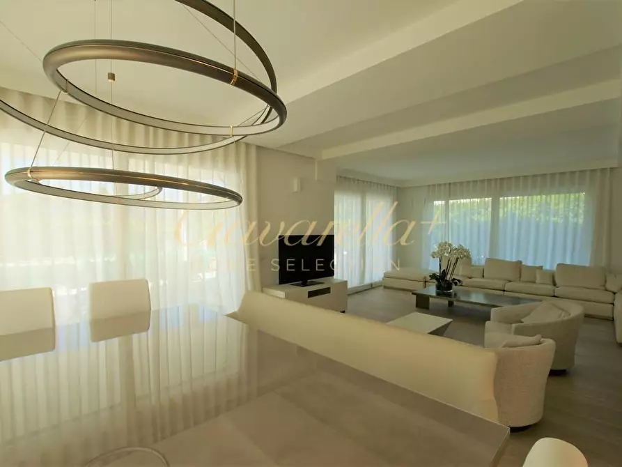 Immagine 11 di Villa in affitto  a Forte Dei Marmi