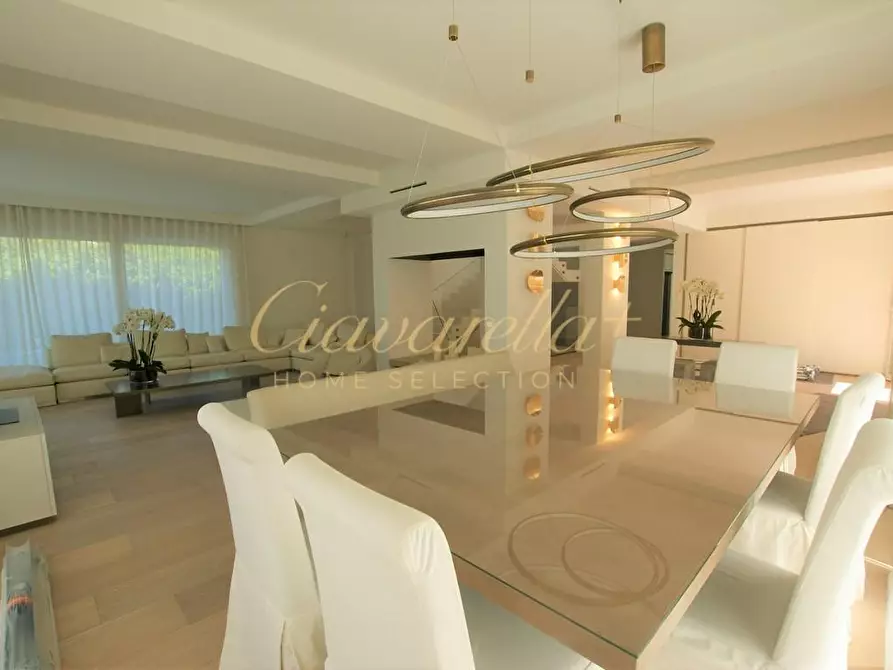 Immagine 13 di Villa in affitto  a Forte Dei Marmi