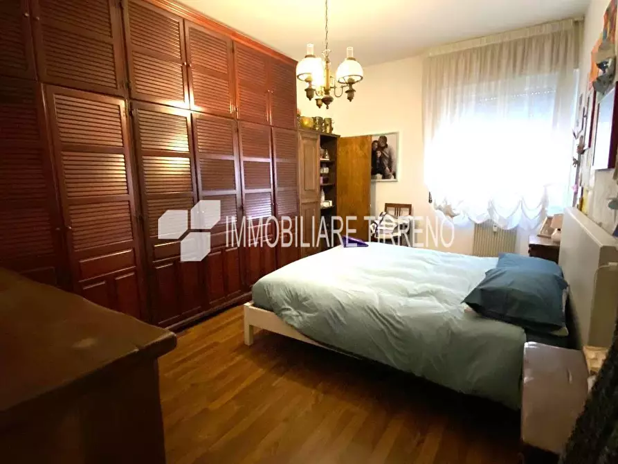 Immagine 13 di Appartamento in vendita  a Massa