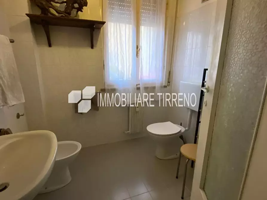 Immagine 15 di Appartamento in vendita  a Massa