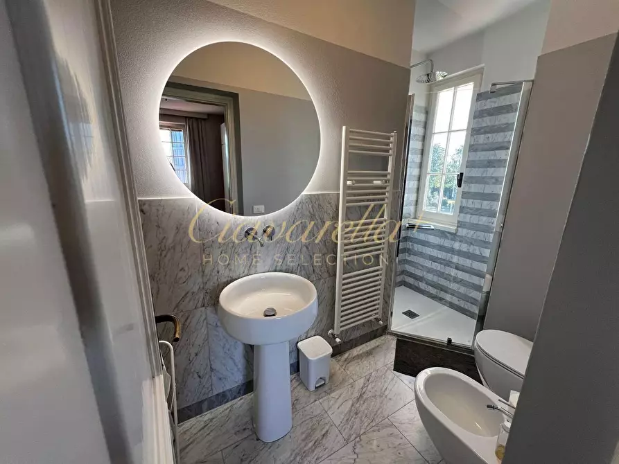 Immagine 18 di Villa in affitto  a Forte Dei Marmi