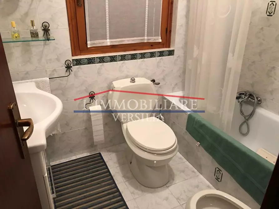 Immagine 27 di Casa semindipendente in vendita  a Montignoso