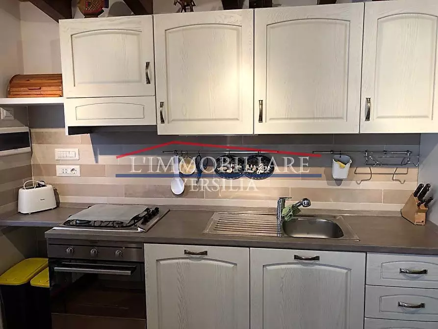 Immagine 18 di Casa semindipendente in vendita  a Montignoso